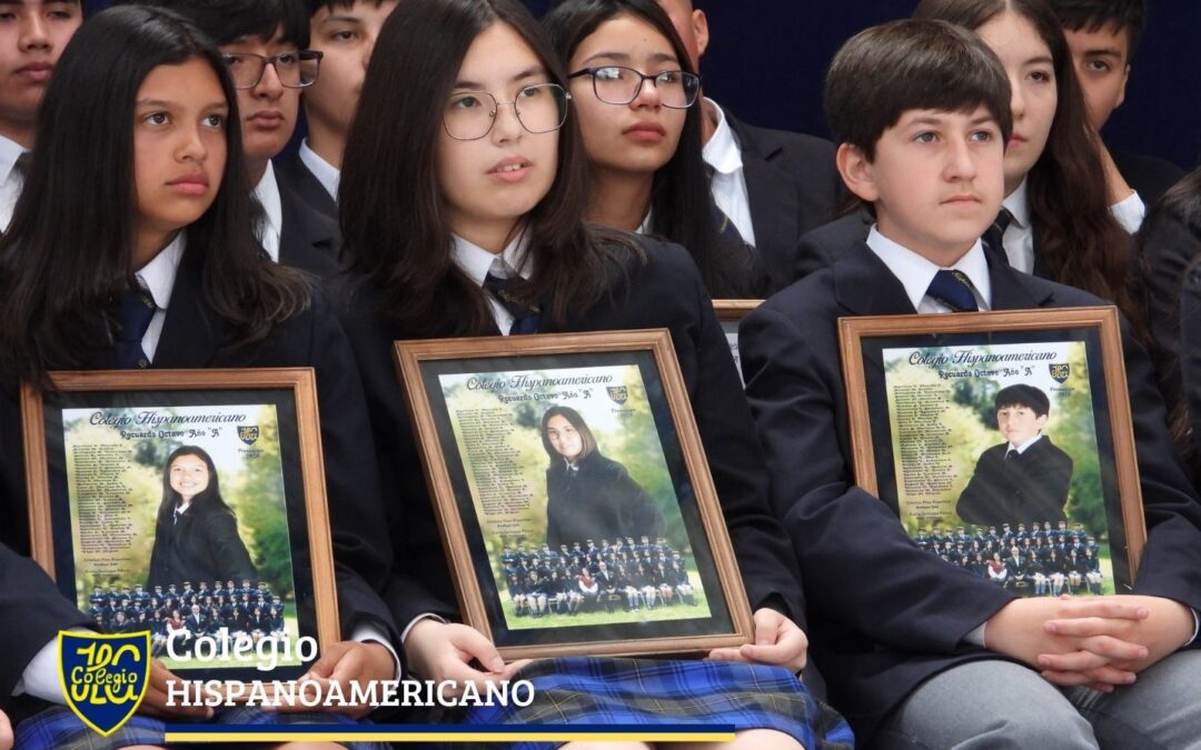 Ceremonia de finalización de la educación básica e inicio de un nuevo ciclo de enseñanza